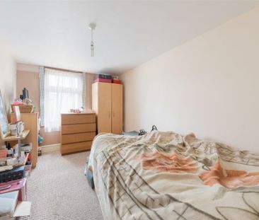 5 bedroom terraced house to rent - Photo 4