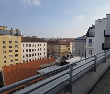 Im 5. Liftstock mit Balkon: Moderne und helle 2 Zimmer Wohnung / Ab... - Photo 2