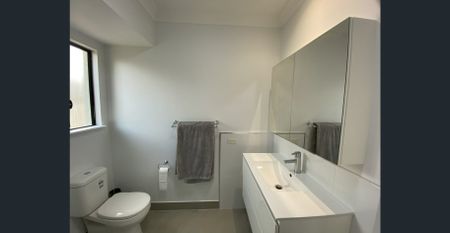 FULLY FURNISHED 4 bedroom home in Trinity Park - Photo 4