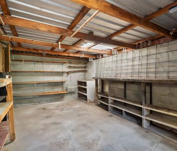 Spacious 4-Bedroom Family Home with Study, Extra Rumpus/Workshop & ... - Photo 2