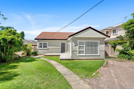 Freshly Renovated Home in Ideal Engadine Location - Photo 2