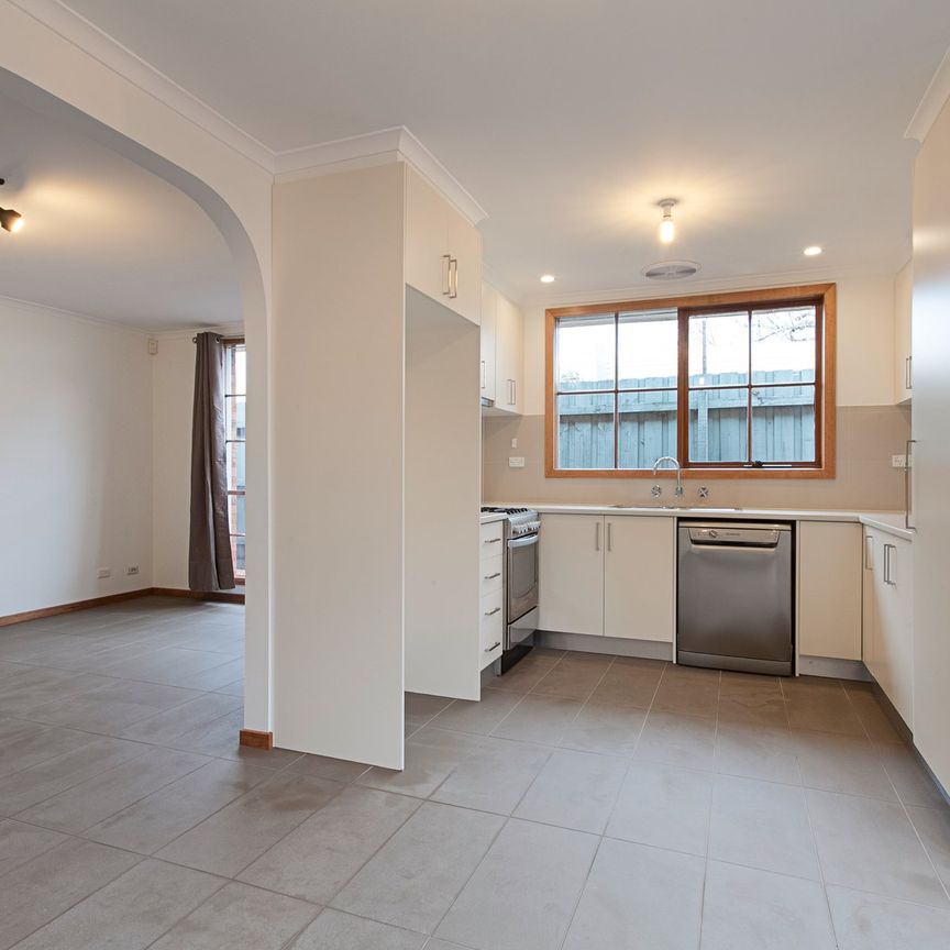 SPACIOUS DOUBLE STOREY TOWNHOUSE - Photo 1