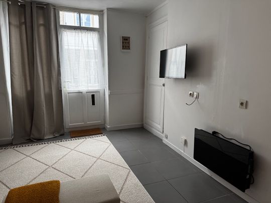 Location Maison 2 pièces 46m² MONTMORILLON 86500 - Photo 1