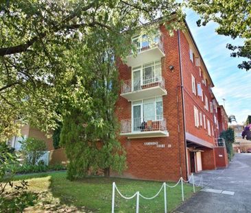 Bright & Well presented Unit in the Heart of Epping - Photo 1