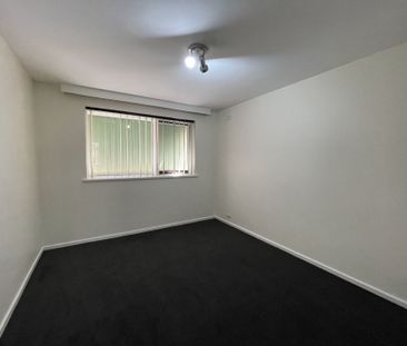 Ground Floor Apartment - Photo 3