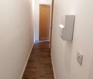 1 Bed Flat, London Road, LE2 - Photo 2