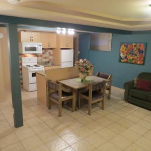 3 1/2 location long terme disponible premier juillet - Photo 2