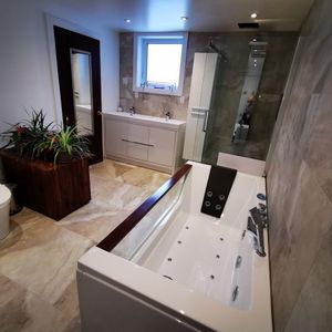 Appartement Sur 2 Niveaux-VieuxAhuntsic! - Photo 3