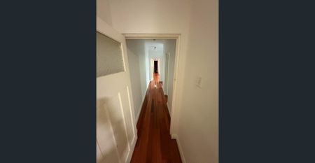 Fully Furnished-Super Convenient & Affordable 2B1B1Study! Closed to Restaurant, Bus Station, UNSW, Super Market.BOOKING INSPECTION BEFORE ARRIVAL! - Photo 4