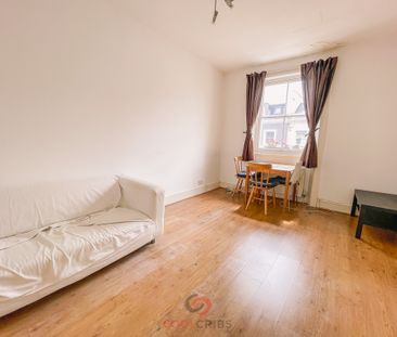 Ladbroke Crescent, Notting Hill, London W11 - Photo 2