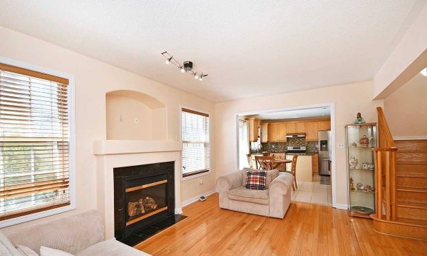 For Lease - 38 Clayborne Avenue Unit# Upper Level, Brampton, Ontario - Photo 1