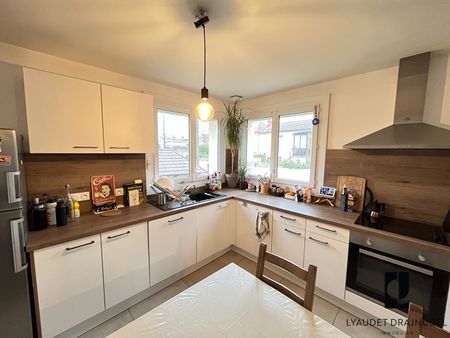 Location Maison 4 pièces 73m² - Photo 4