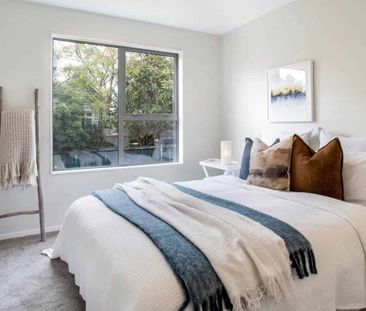 Modern 2-bdrm townhouse Avondale - Semi-furnished - Photo 3