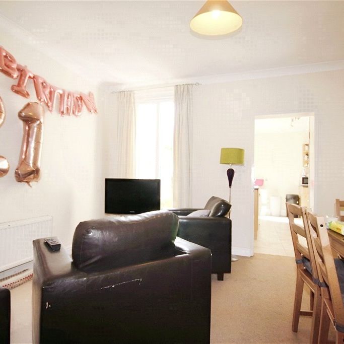 Deerbarn Road, Guildford, GU2 8AT - Photo 1