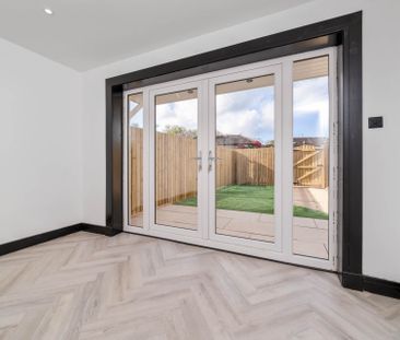 Price £1,095 pcm - Available Now - Unfurnished - Photo 3