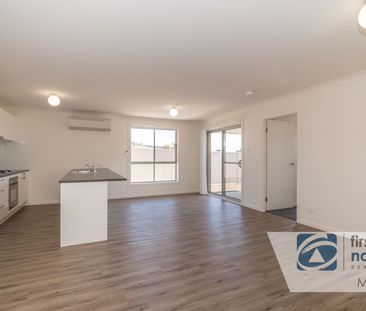 4 BEDROOM FAMILY HOME - Photo 3