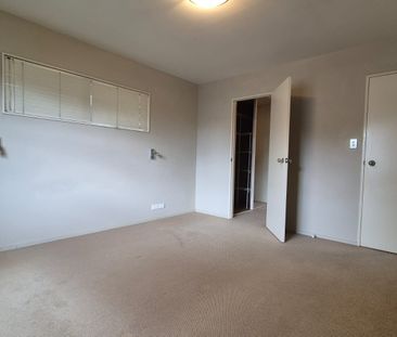 Mt Eden, 3 Bedrooms - Photo 6