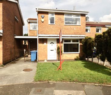 3 bedroom detached house to rent - Photo 2