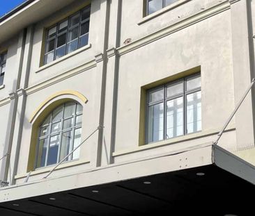 Industrial meets Modern - Photo 3