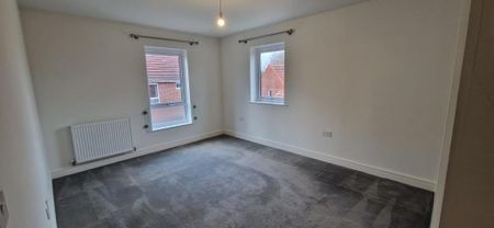 3 bedroom semi-detached house to rent - Photo 5