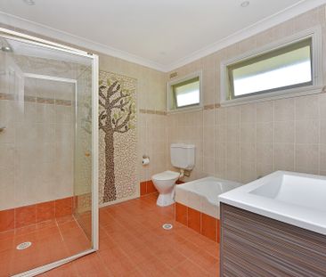 28 Bowen Avenue, Turramurra - Photo 6