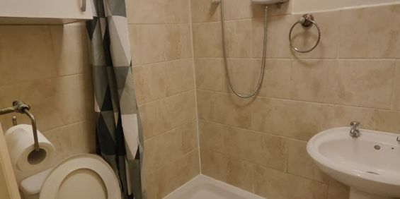 Studio Flat, Downs Road, LU1 - Photo 3