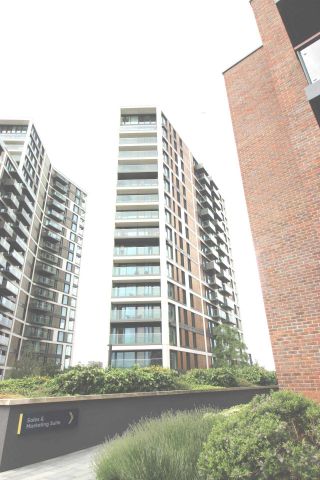 OIRO £2,200 pcm - Available 24/05/2025 - Furnished - Photo 3