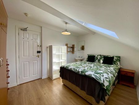 Donegall Road, Room 5, All Bills Included, Belfast, BT12 5NA - Photo 4