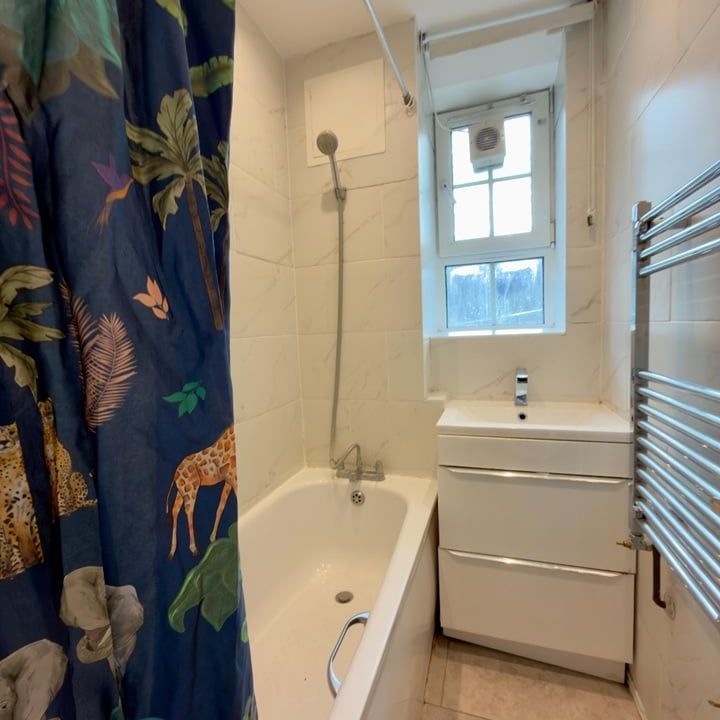 Room in a Shared House, Netherby House, SW8 - Photo 1