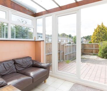 4 bedroom semi-detached house to rent - Photo 1