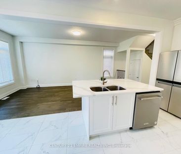 For Lease - 65 Copperhill Heights, Barrie, Ontario - Photo 6