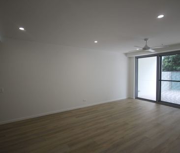 Luxury Apartment in the Heart of Maroochydore! - Photo 6