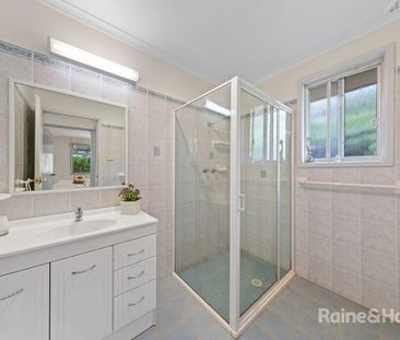 GREAT FAMILY HOME - Photo 6