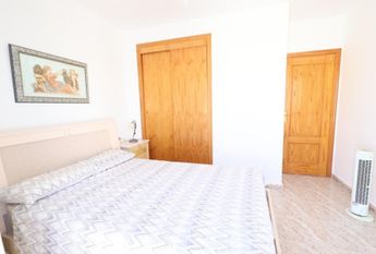 Adosado en la Regia . Temporada larga.