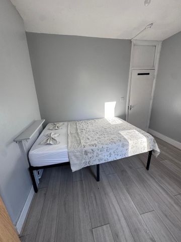 Room in a Shared House, Mount Pleasant Road, N17 - Photo 2