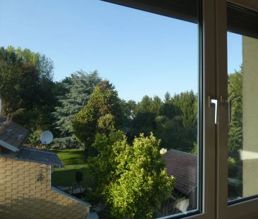 INNENHOFLAGE: sonnige, helle Single/Pärchenwohnung mit Balkon in Ze... - Photo 6