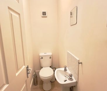 6 Bed Student Accommodation - Photo 4