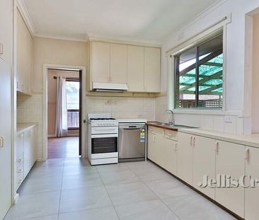 7 Studley Street, Mulgrave - Photo 2