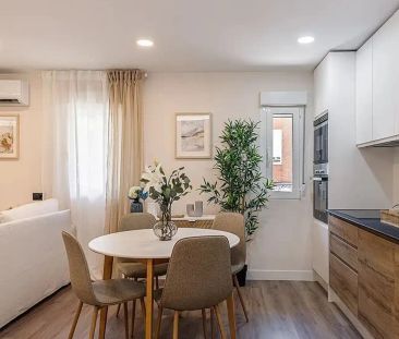 Piso de alquiler en Calle del Apóstol Santiago, 21, Ventas - Photo 5