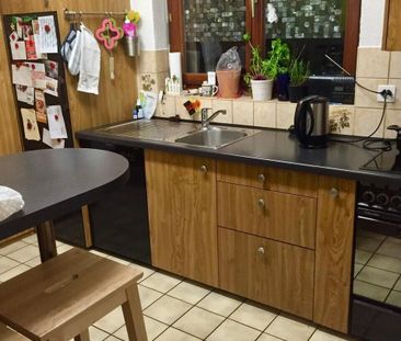 4.5-room maisonette apartment with private suite Located in the cen... - Photo 5