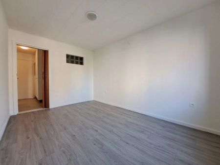 Knap gerenoveerd appartement te Genk centrum - Photo 2