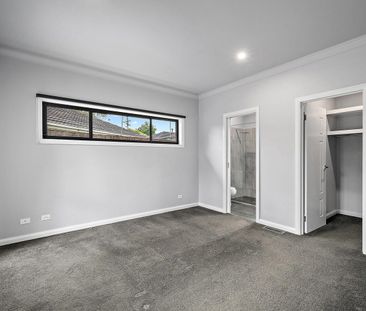 WHAT A FIND!! - Photo 3