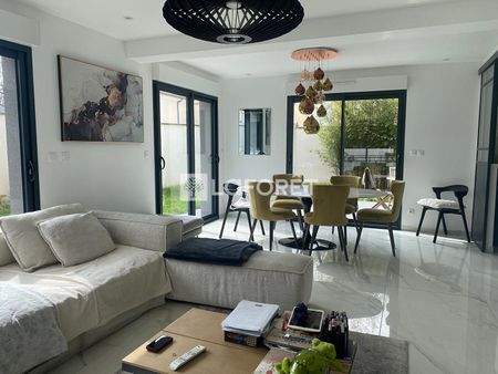 House - Photo 4