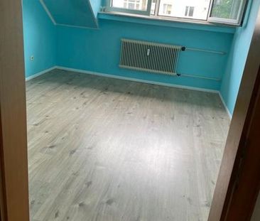 Helle Dachwohnung in ruhiger und zentraler Lage - Photo 6