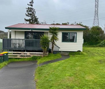 Rural, private but convenient - Photo 4