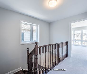 Semi-Detached Home For Lease | S8132370 - Photo 2