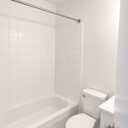 Appartement 1 1/2 à Saint Paul de Montminy chauffé éclairé DISPONIBLE IMMÉDIATEMENT - Photo 3