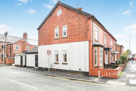 1 bedroom flat to rent Royle Street, CW9, Northwich - Photo 3
