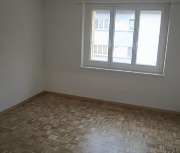 Joli appartement de 4 pièces avec balcon et ascenseur - Photo 6