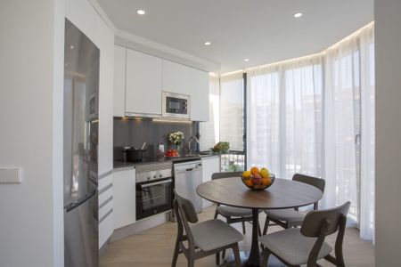 Amplio y amueblado piso en alquiler - Photo 4